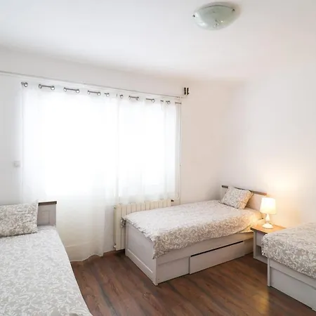 Krnic Semesterbostad